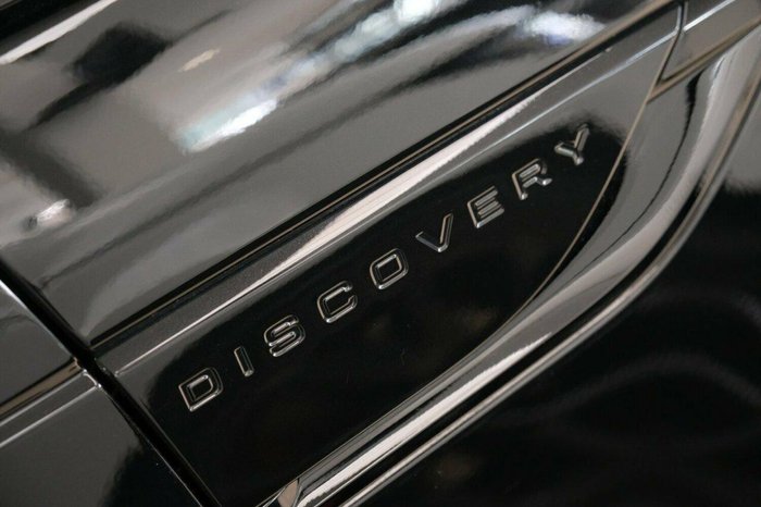 2025 Land Rover Discovery D350 Dynamic SE Series 5 MY25 4X4 Santorini Black