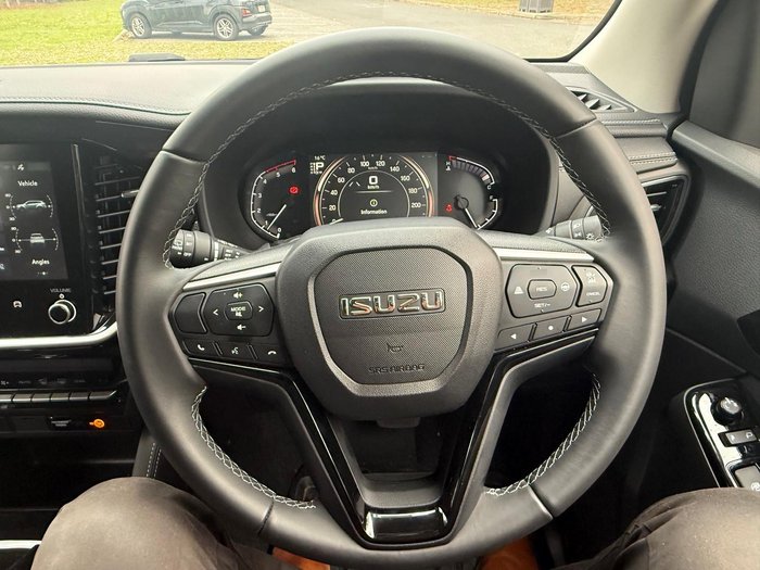 2025 Isuzu MU-X LS-U
