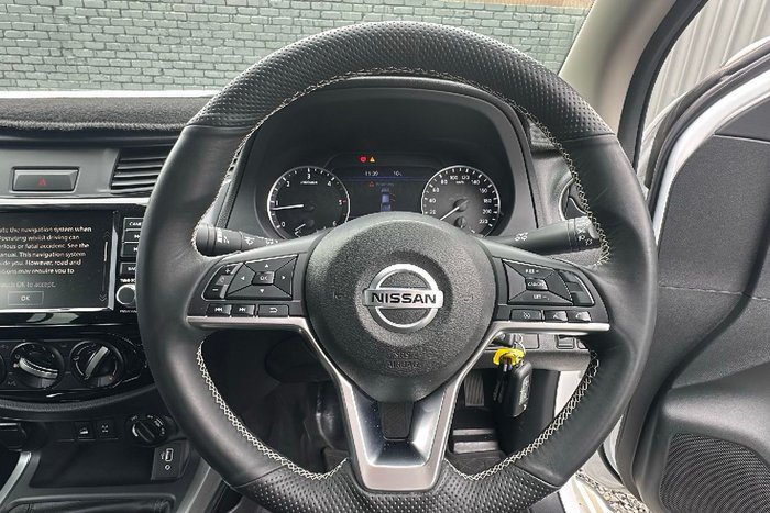 2021 Nissan Navara SL