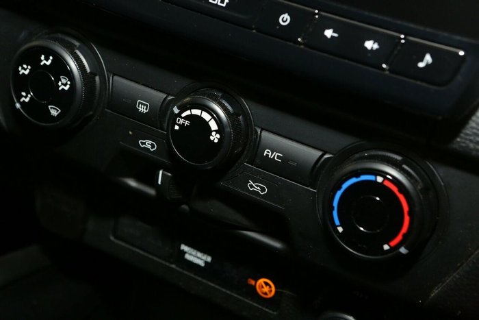 2024 Mazda BT-50 XT