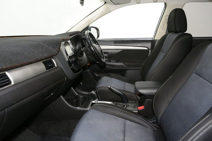 2015 Mitsubishi Outlander LS