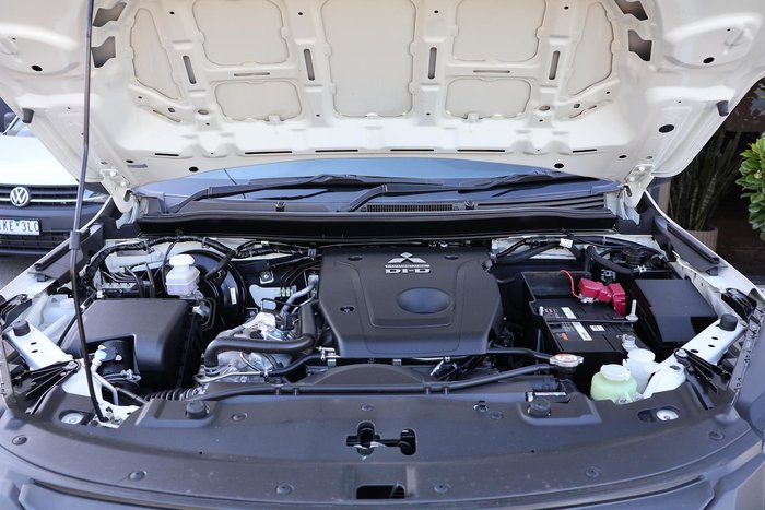 2019 Mitsubishi Triton GLX ADAS