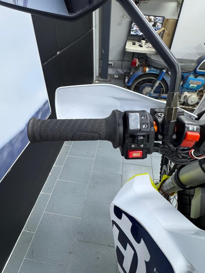 2020 Husqvarna 701 ENDURO LR 701 White
