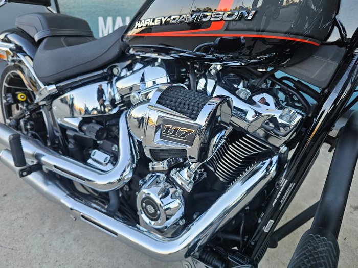 2023 HARLEY-DAVIDSON FXBR BREAKOUT (117) Black