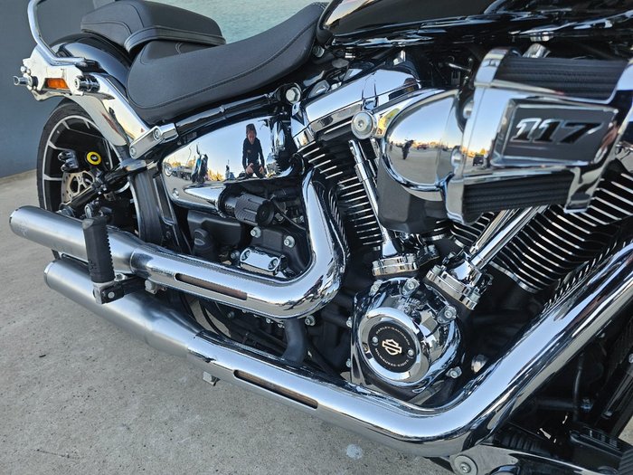2023 HARLEY-DAVIDSON FXBR BREAKOUT (117) Black