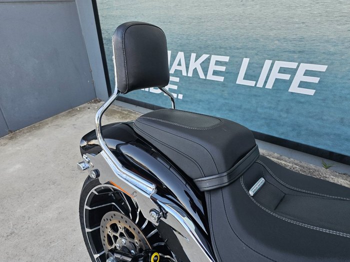 2023 HARLEY-DAVIDSON FXBR BREAKOUT (117) Black