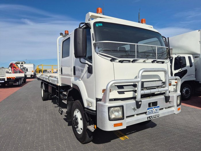 2016 Isuzu Fts 139-260 4X4 Auto Crew Cab Tray