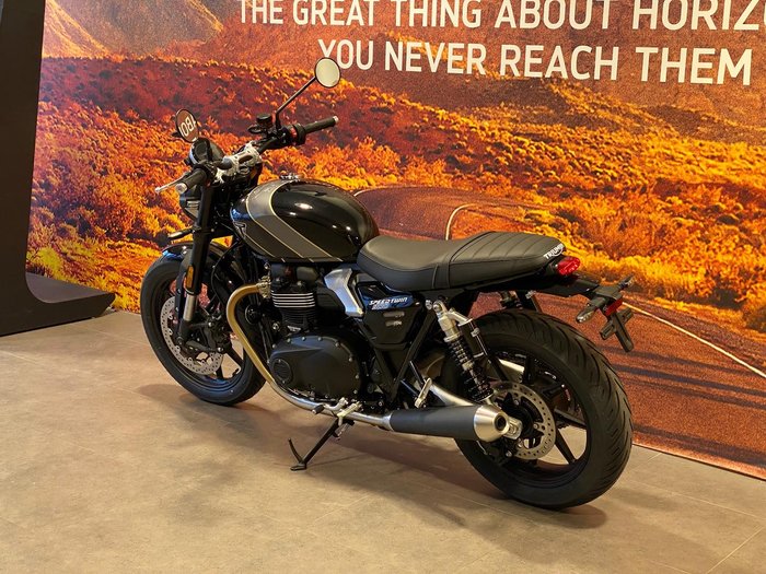 2025 Triumph Speed Twin 900 Speed Twin Black