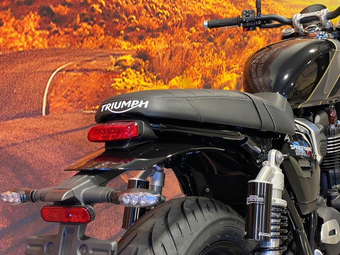2025 Triumph Speed Twin 900 Speed Twin Black