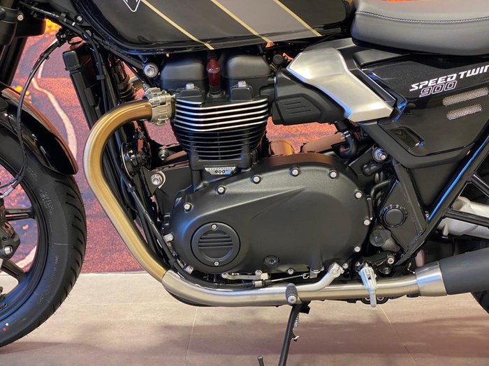 2025 Triumph Speed Twin 900 Speed Twin Black