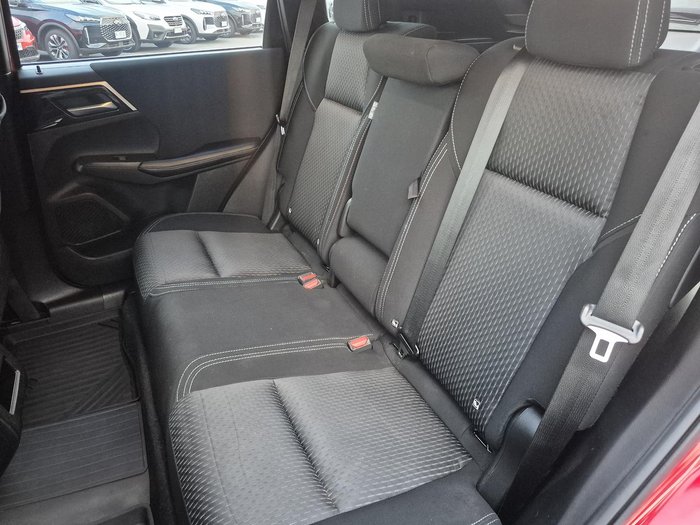 2022 Mitsubishi Outlander ES