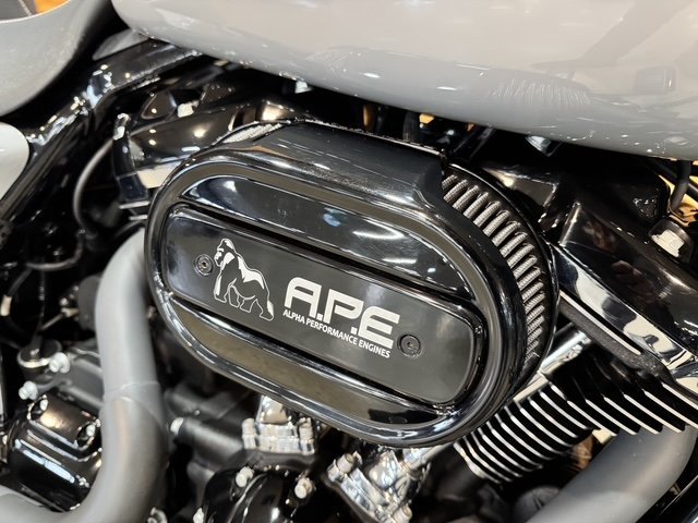 2024 HARLEY-DAVIDSON FLHRXS ROAD KING SPECIAL