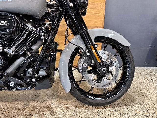 2024 HARLEY-DAVIDSON FLHRXS ROAD KING SPECIAL