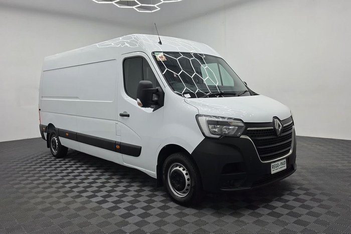 2022 Renault Master