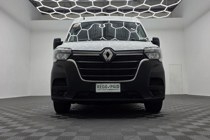 2022 Renault Master