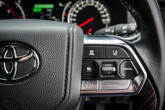 2022 Toyota Landcruiser VX