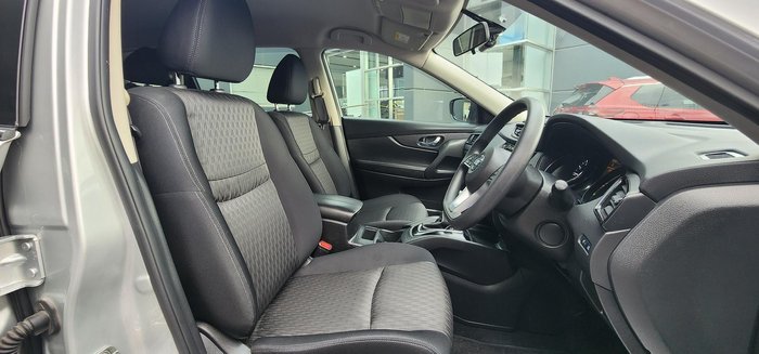 2022 Nissan X-TRAIL ST