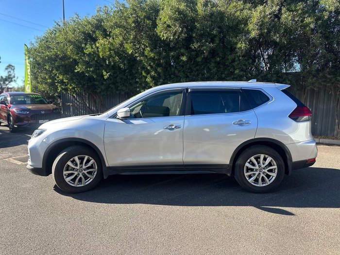 2022 Nissan X-TRAIL ST