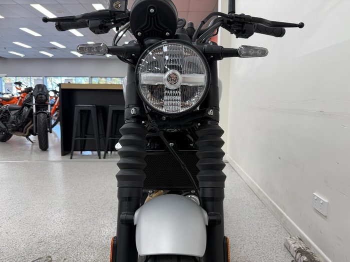 2026 Royal Enfield GUERILLA 450 Silver