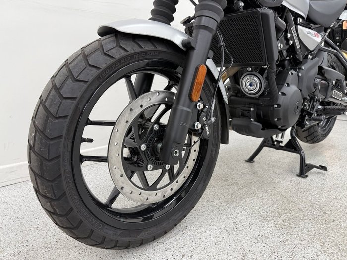 2026 Royal Enfield GUERILLA 450 Silver