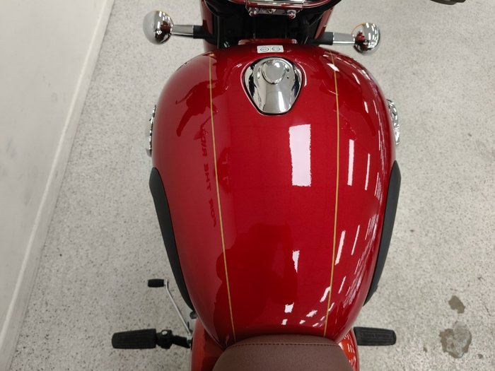 2026 Royal Enfield 2026 Royal Enfield 350CC CLASSIC 350 E5 Madras Red