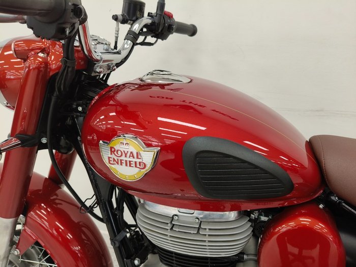 2026 Royal Enfield 2026 Royal Enfield 350CC CLASSIC 350 E5 Madras Red