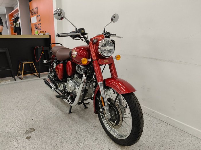 2026 Royal Enfield 2026 Royal Enfield 350CC CLASSIC 350 E5 Madras Red