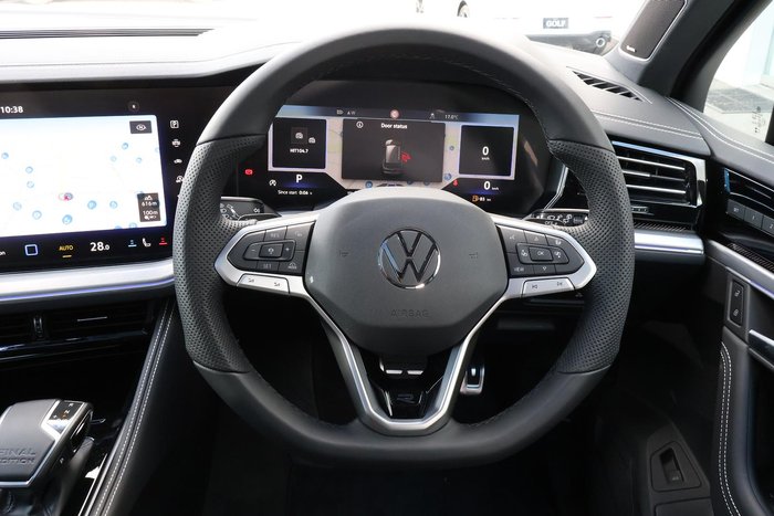 2025 Volkswagen Touareg 210TDI Wolfsburg Edition