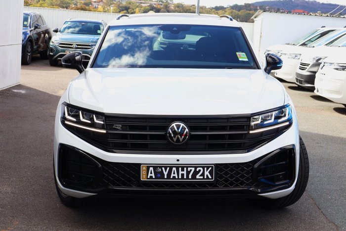 2025 Volkswagen Touareg 210TDI Wolfsburg Edition
