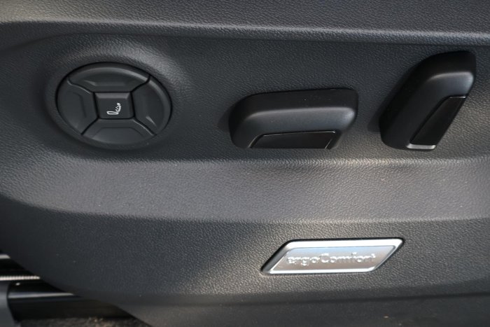 2025 Volkswagen Touareg 210TDI Wolfsburg Edition