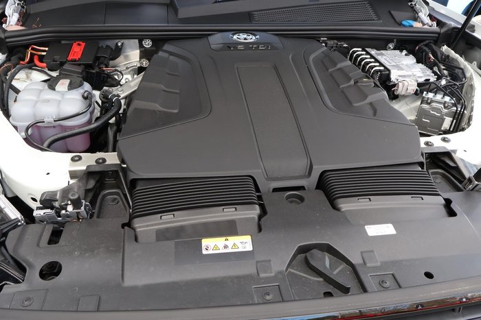 2025 Volkswagen Touareg 210TDI Wolfsburg Edition