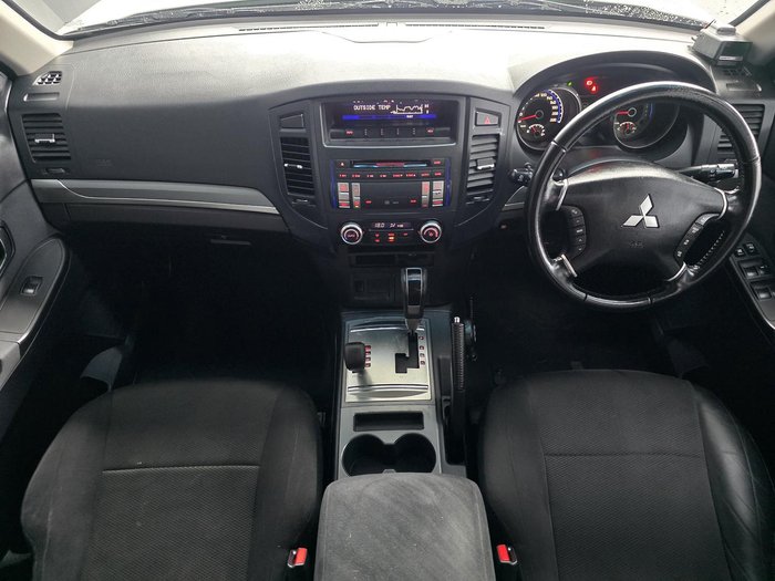 2011 Mitsubishi Pajero GLX