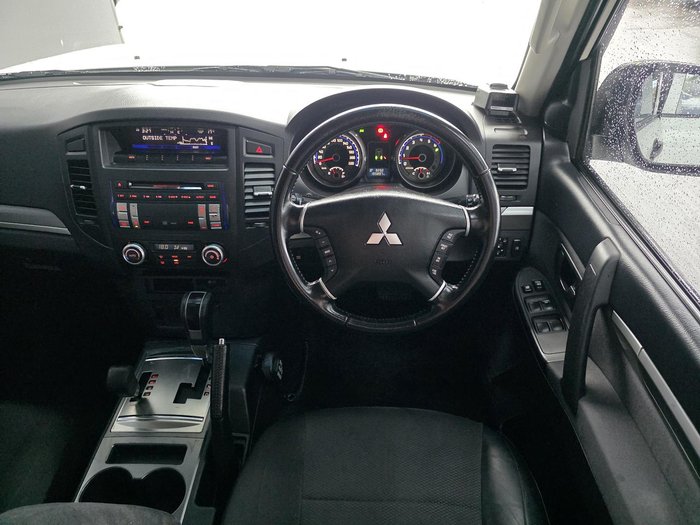 2011 Mitsubishi Pajero GLX