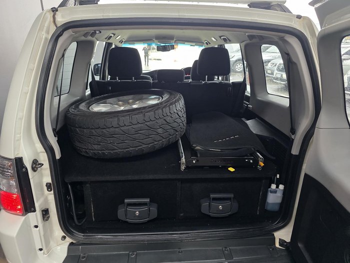 2011 Mitsubishi Pajero GLX