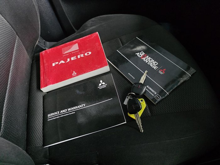 2011 Mitsubishi Pajero GLX