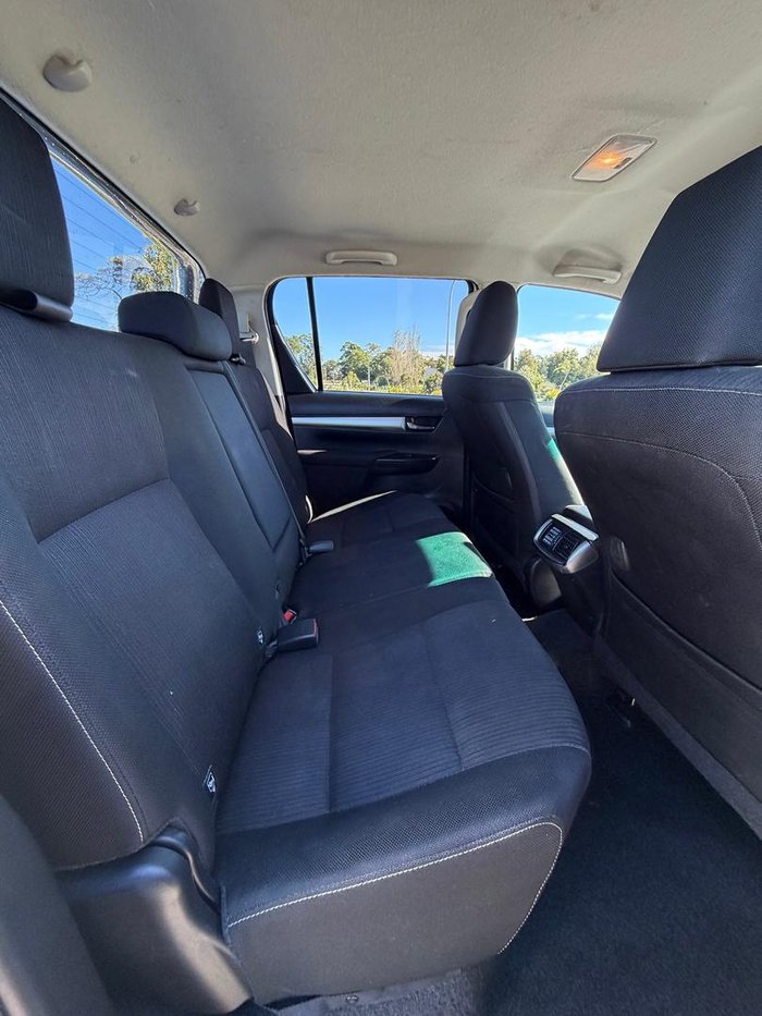 2019 Toyota Hilux SR5