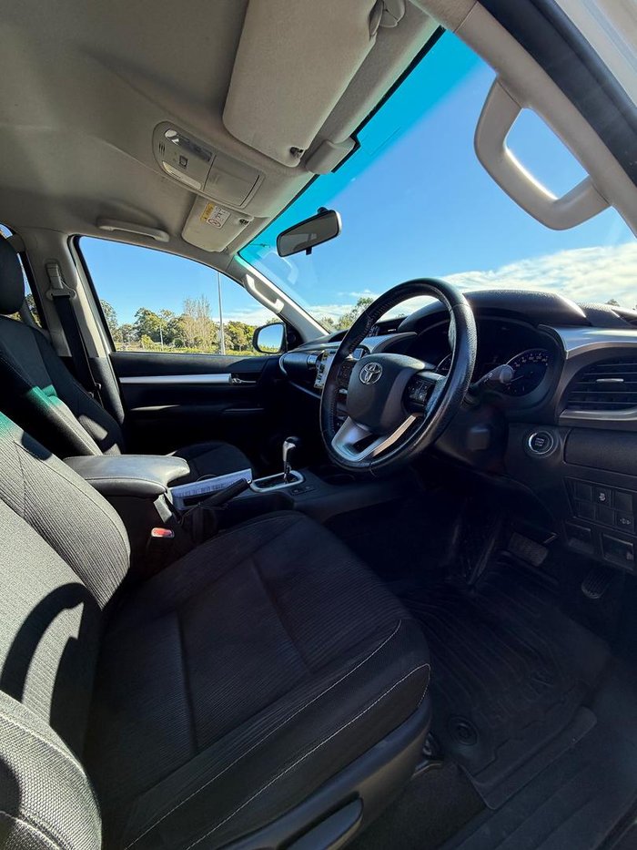 2019 Toyota Hilux SR5