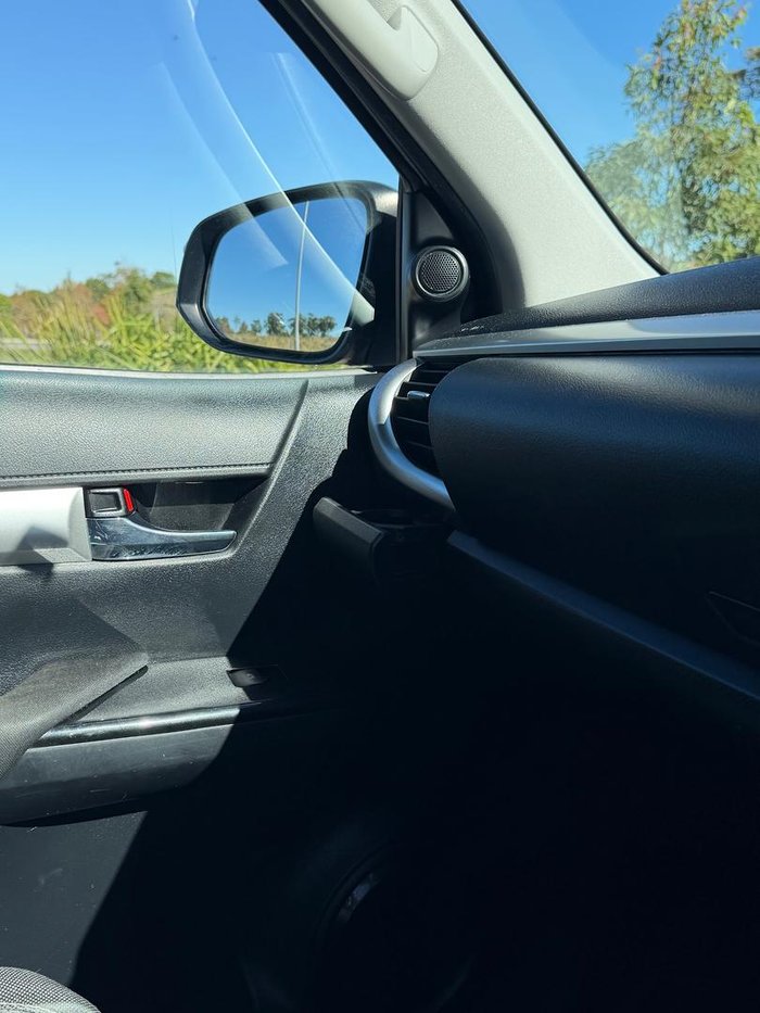 2019 Toyota Hilux SR5