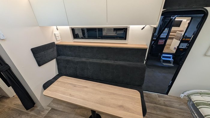 2025 Traveller Track 20' Bunk Save $7,299 Was $85,990