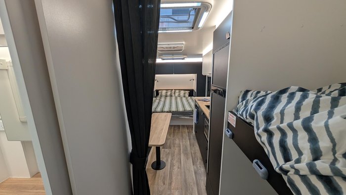 2025 Traveller Track 20' Bunk Save $7,299 Was $85,990