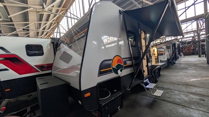 2025 Traveller Track 20' Bunk