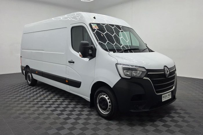 2022 Renault Master