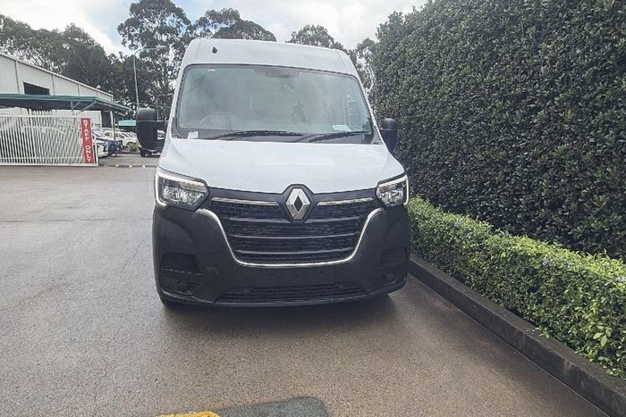 2022 Renault Master