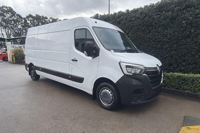 2022 Renault Master