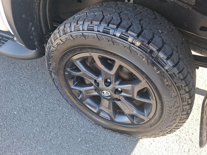 2017 Toyota Hilux SR5
