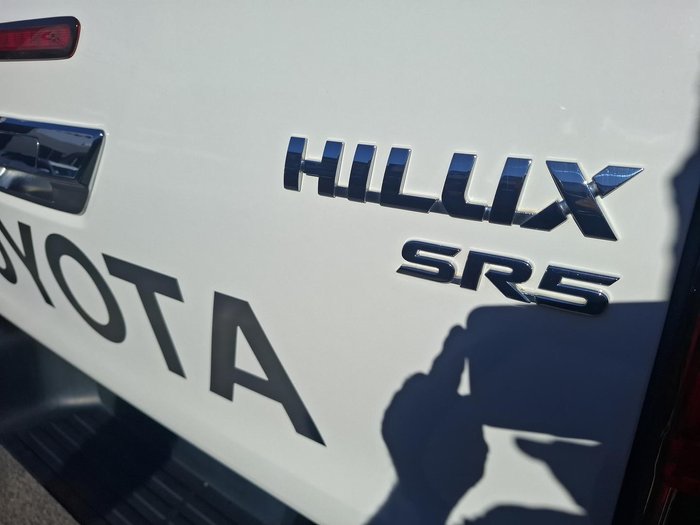 2017 Toyota Hilux SR5