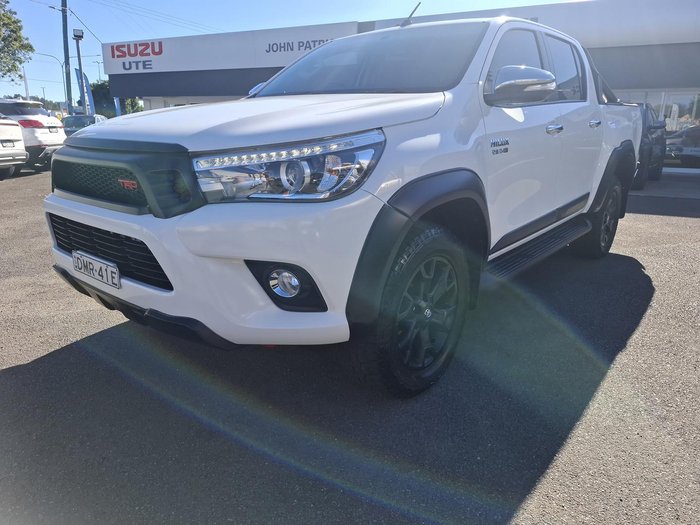 2017 Toyota Hilux SR5