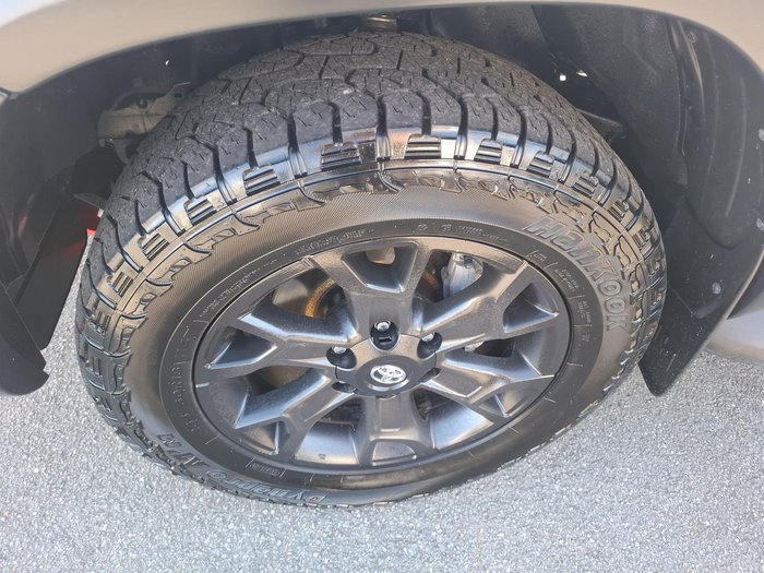 2017 Toyota Hilux SR5