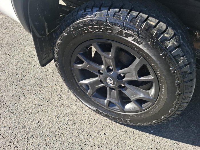 2017 Toyota Hilux SR5