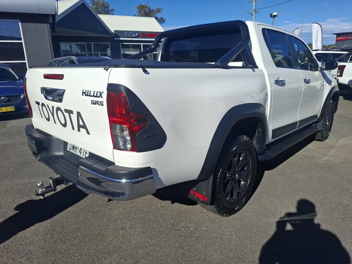 2017 Toyota Hilux SR5